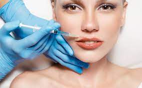 Υαλουρονικό οξύ σε πρόσωπο γυναίκας